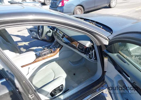 2011 Audi A8 L 4.2 z USA, uszkodzony, nr VIN WAURVAFD2BN006099